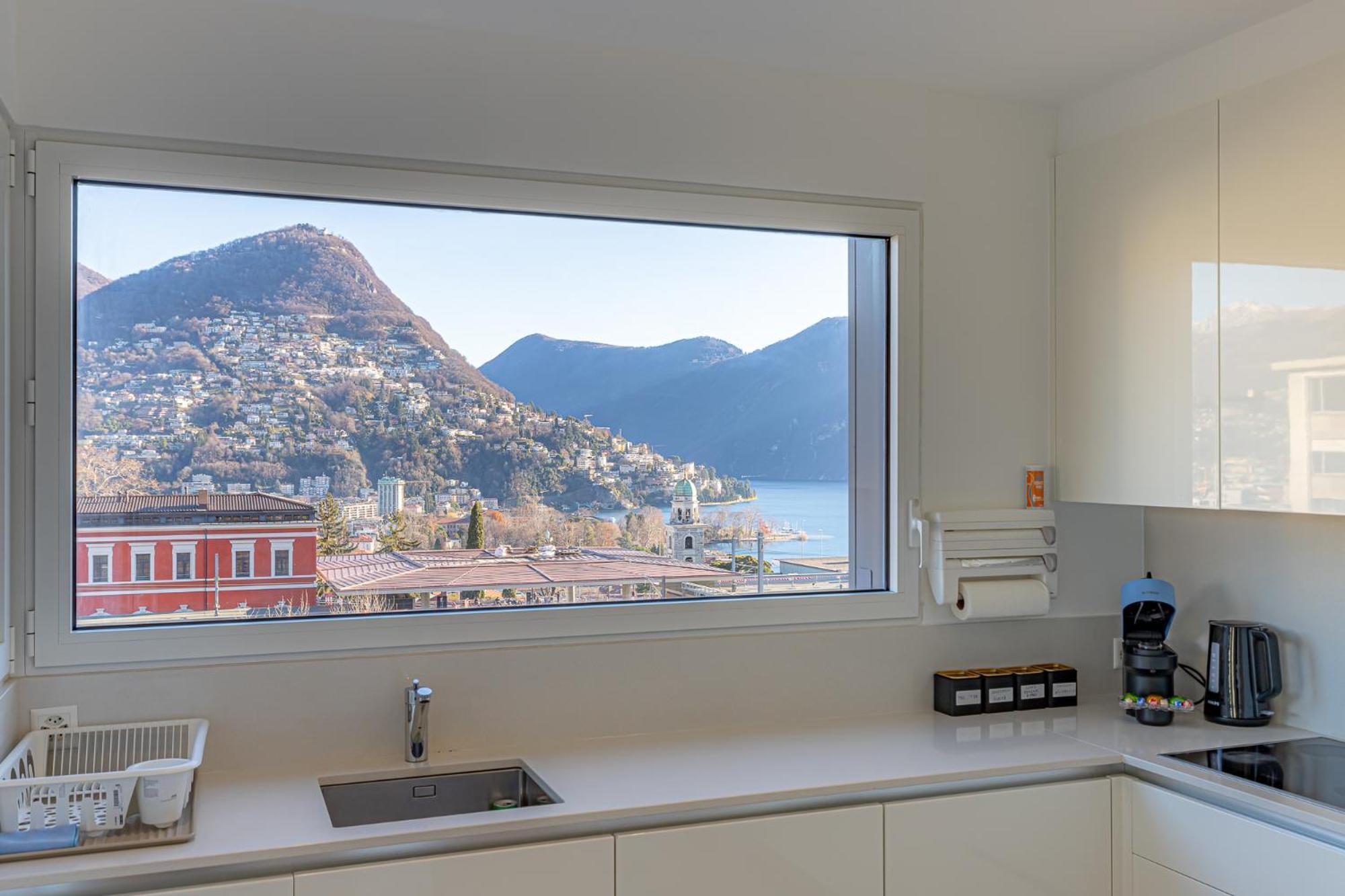 Imperial Of Lugano 3 With A Lake View Behind The Station And 10 Min From The Lake Of Lugano Apartment Exterior photo